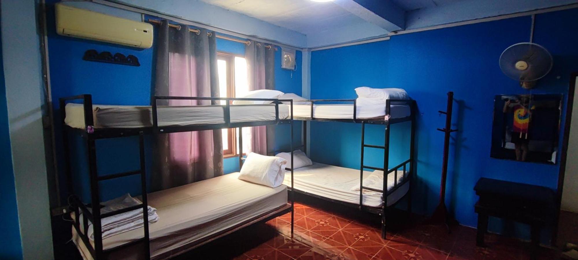 Blue Sunset Hostel Vang Vieng Phòng bức ảnh