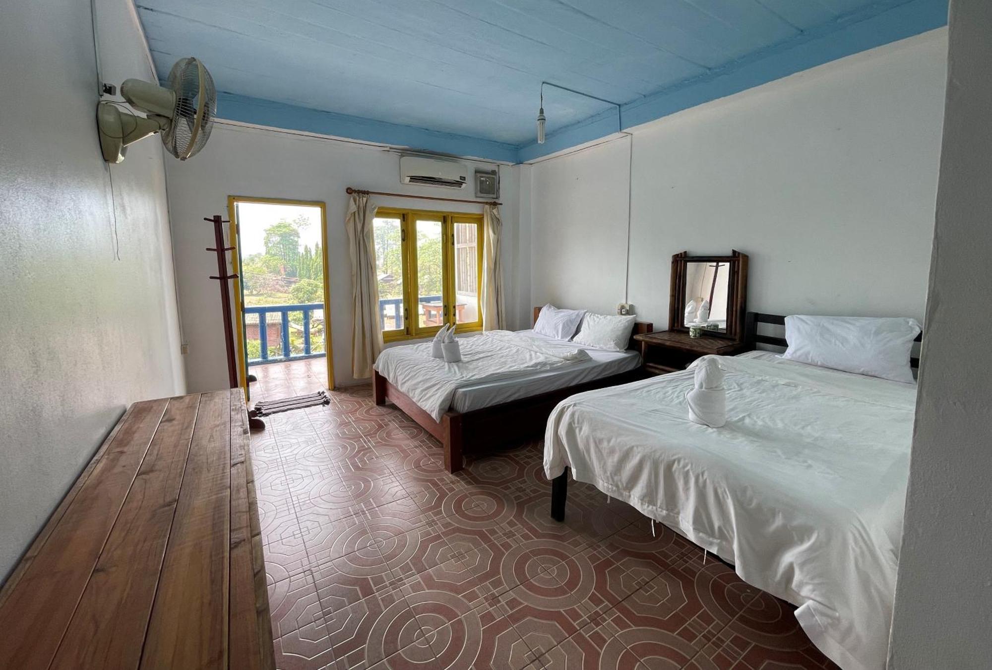 Blue Sunset Hostel Vang Vieng Ngoại thất bức ảnh